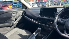 Nissan Qashqai 1.3 DiG-T MH N-Connecta 5dr Petrol Hatchback